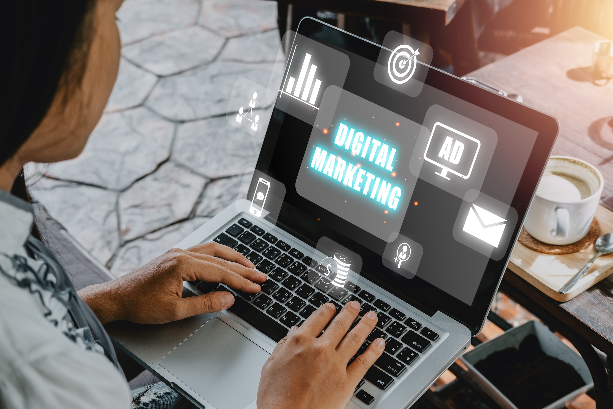 Launch Your Career: Digital Marketing Internship in Pune